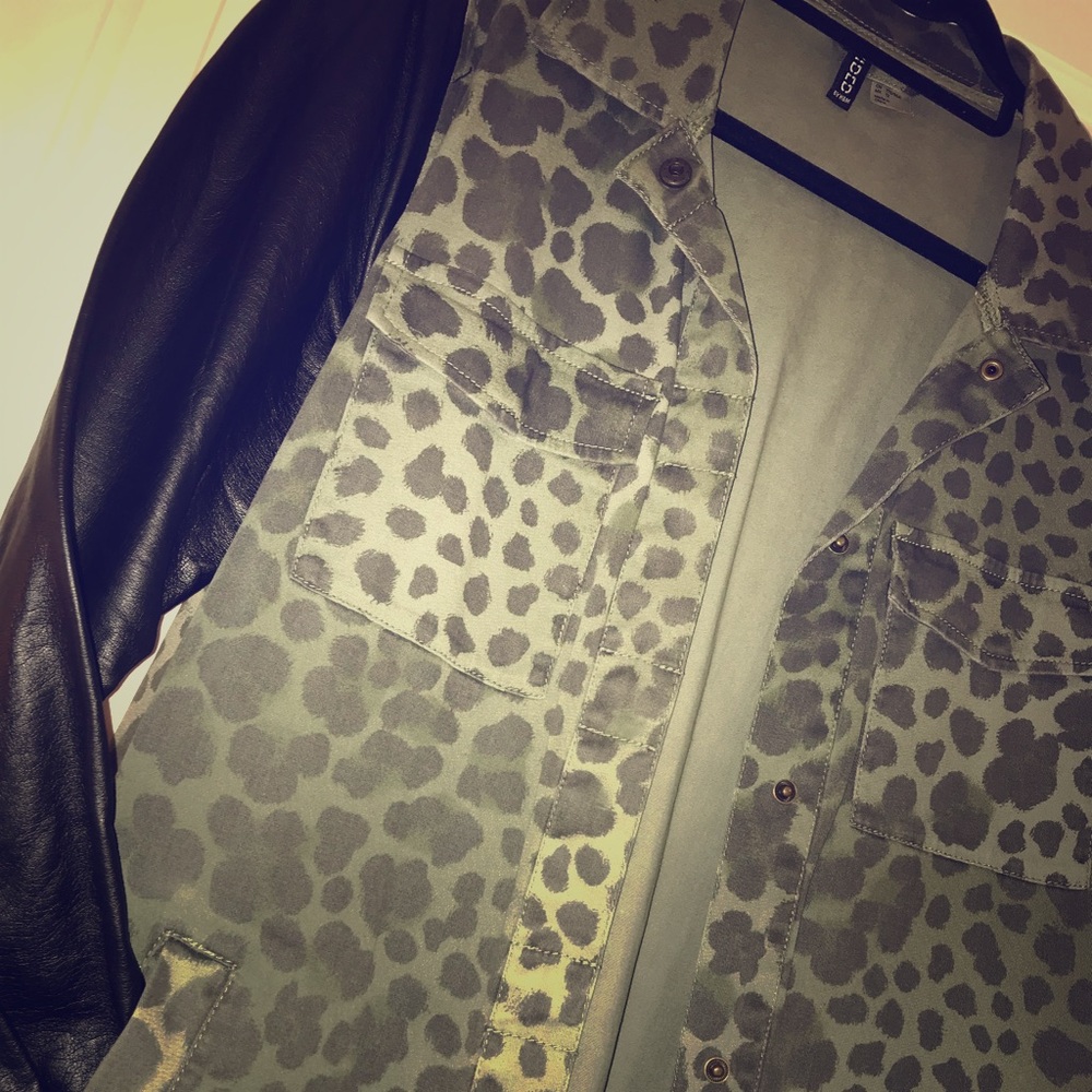 COPY - Print/ leather sleeves jacket
